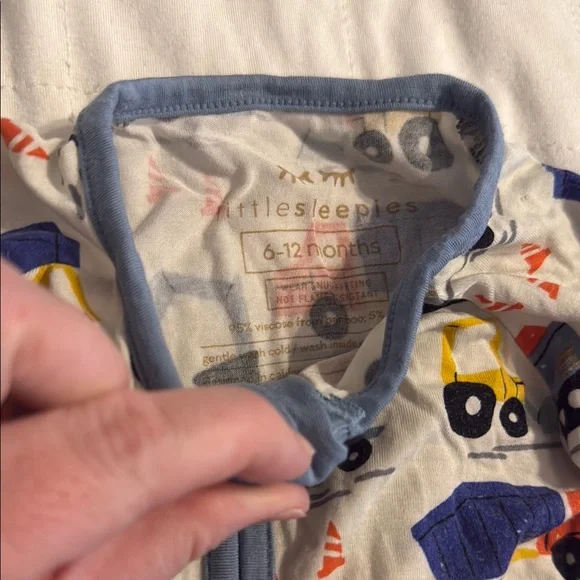 Little Sleepies Construction zippy - Picture 2 of 7